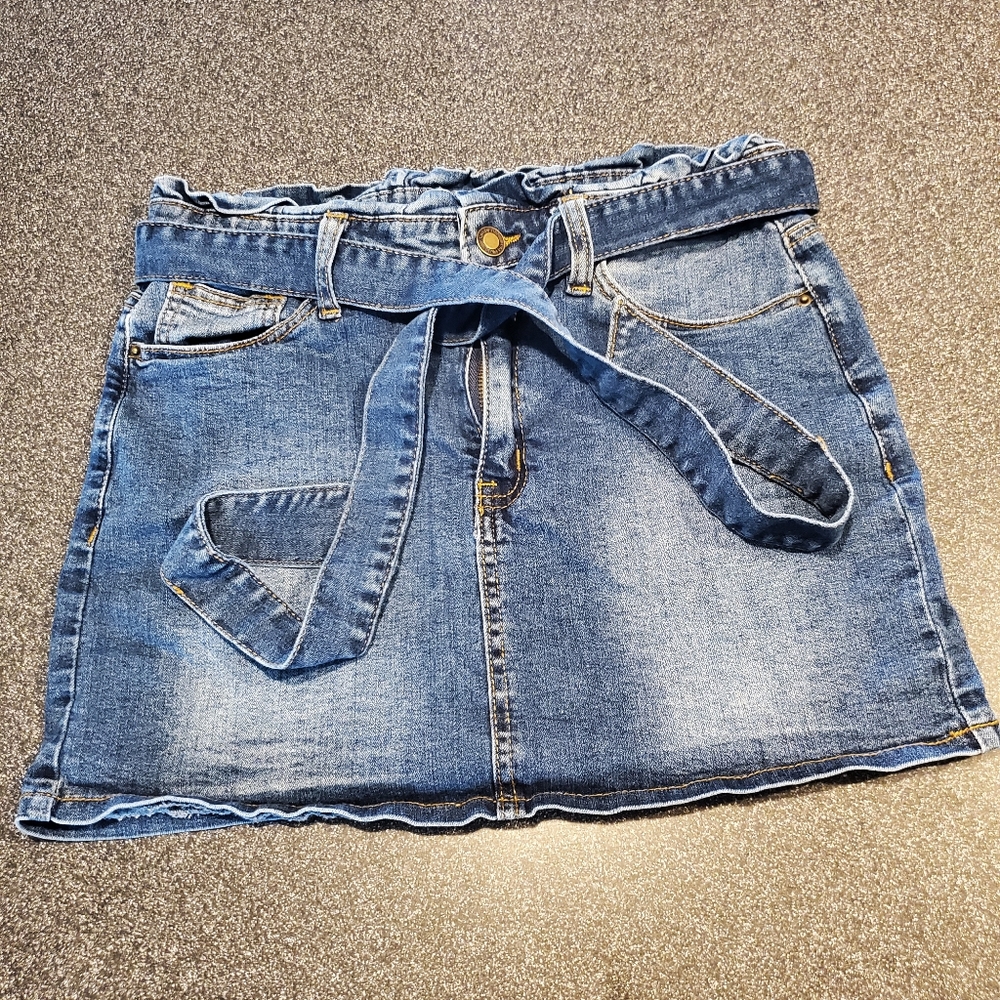 Angel Kiss Jean Skirt, Size M